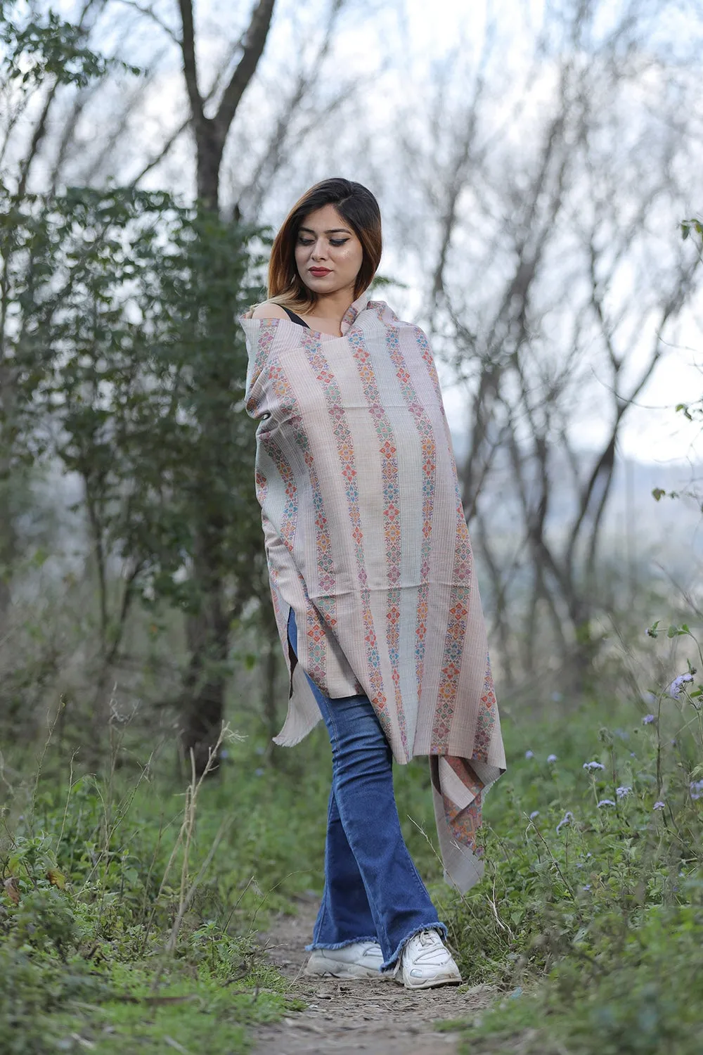 Beige Colour Shawl With Flower Pattern Style Bold And Dense Border Gives Rich And beautiful Look.