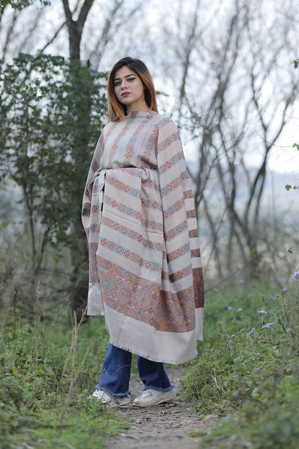 Beige Colour Shawl With Flower Pattern Style Bold And Dense Border Gives Rich And beautiful Look.