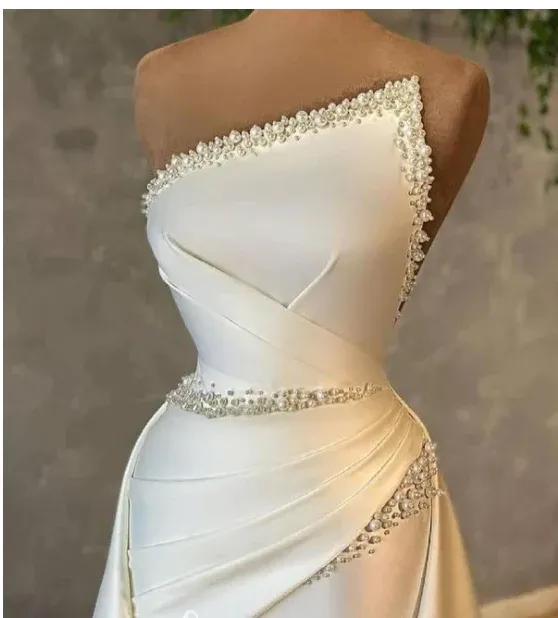Graceful Ivory Satin Strapless Pleats With Pearls A-line Evening Gowns Prom Dresses M5898