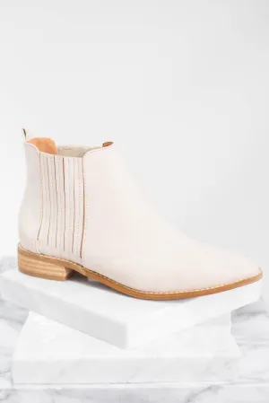 What A Stunner White Booties