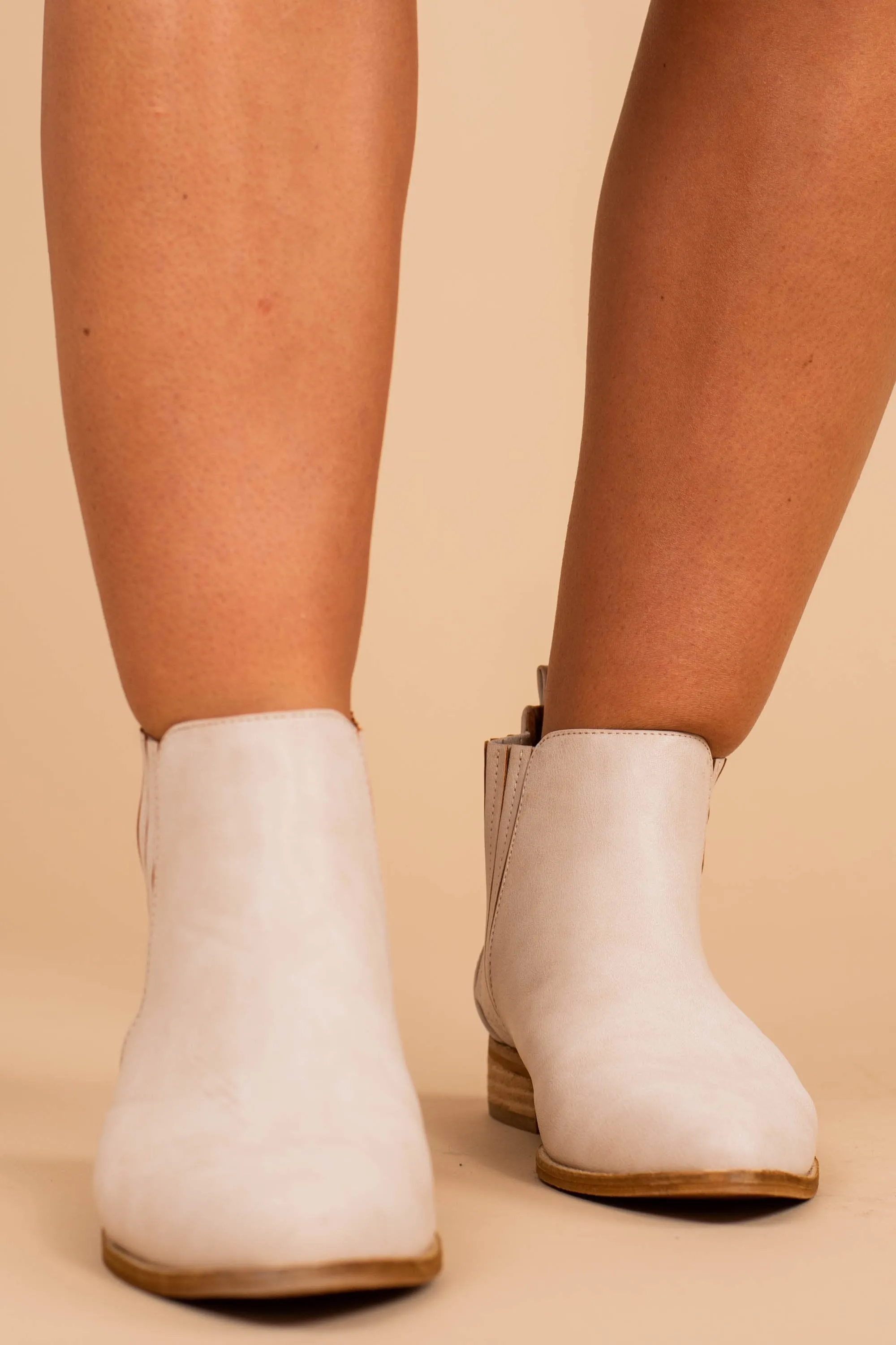 What A Stunner White Booties
