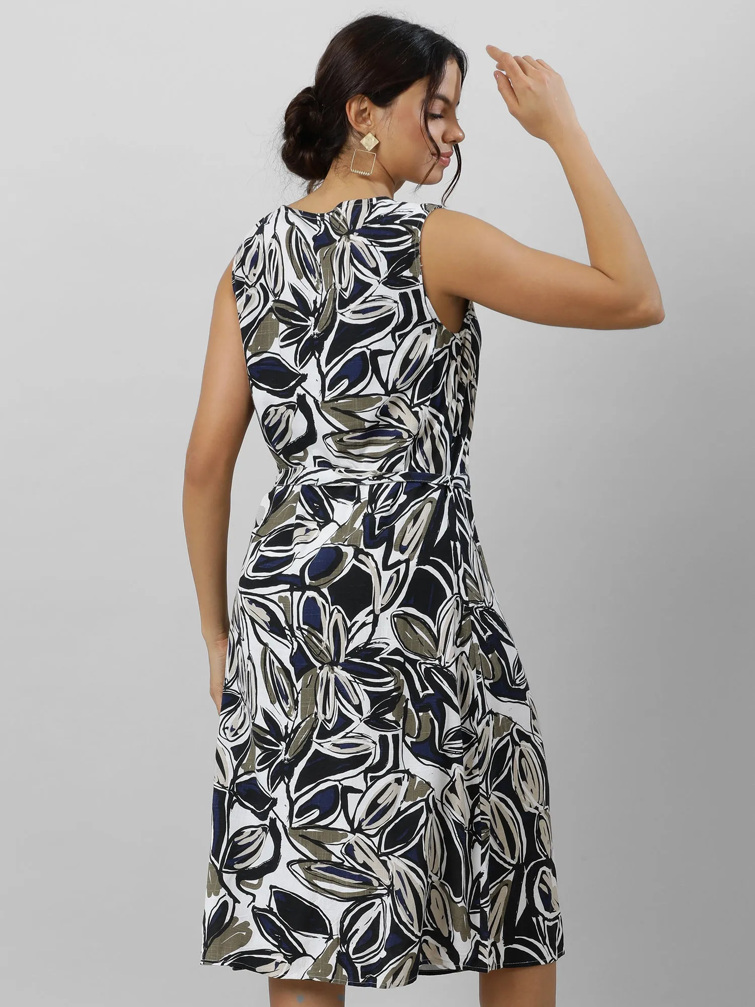 Women Chic Sleeveless White Print Dress