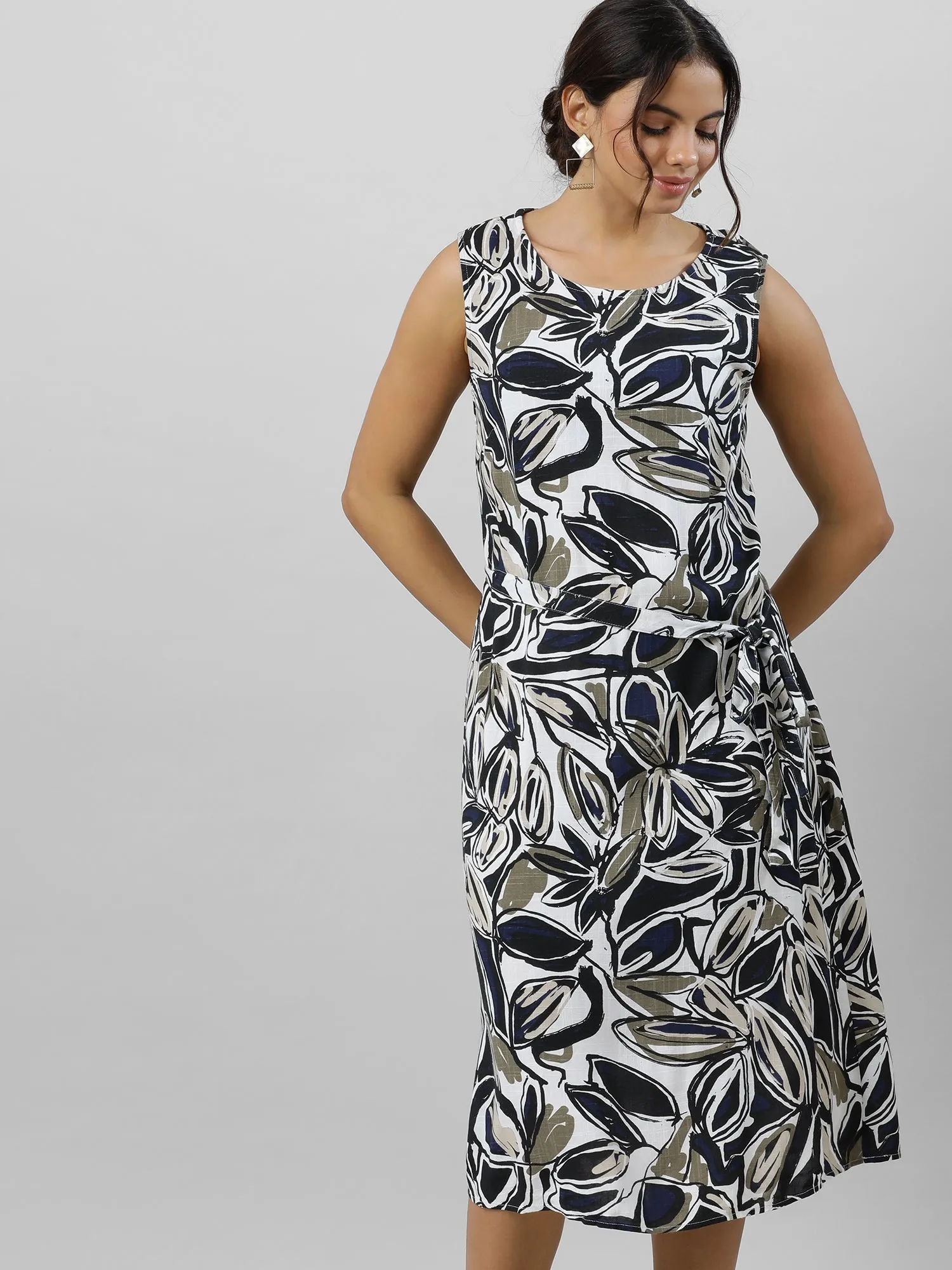 Women Chic Sleeveless White Print Dress